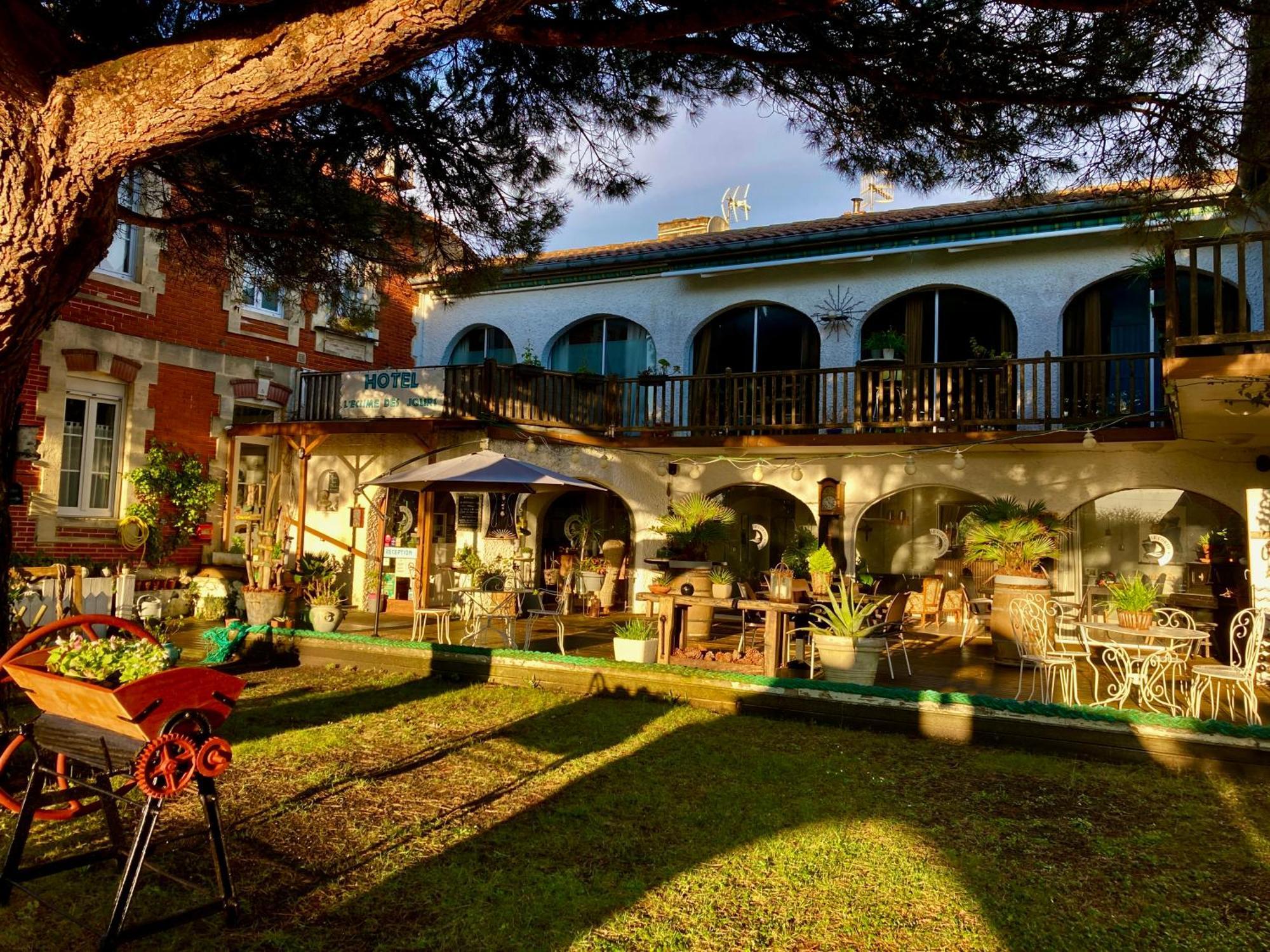 L'Ecume Des Jours Hotel Soulac-sur-Mer Luaran gambar